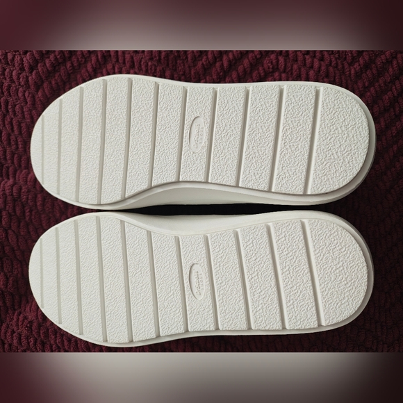 Dr. Scholl's Gray Women's Sneakers - Picture 6 of 11
